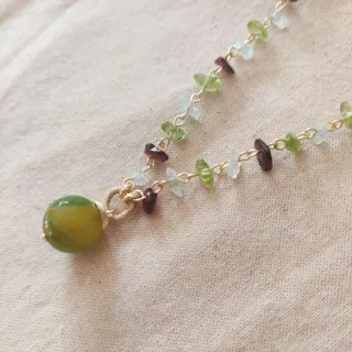 Collana agata verde, granato, peridoto