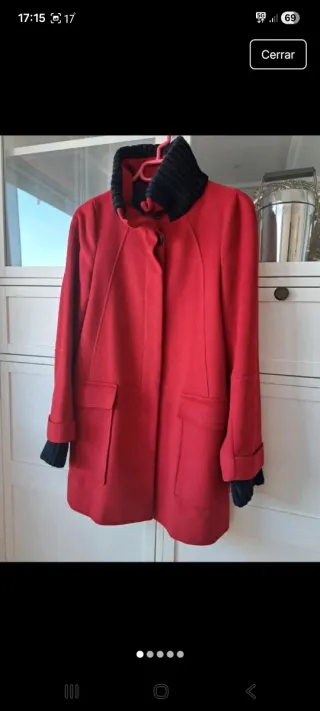 Abrigo rojo mujer