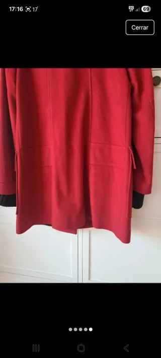 Abrigo rojo mujer