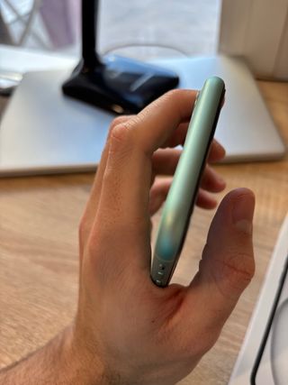 iPhone 11 Turquesa 64GB