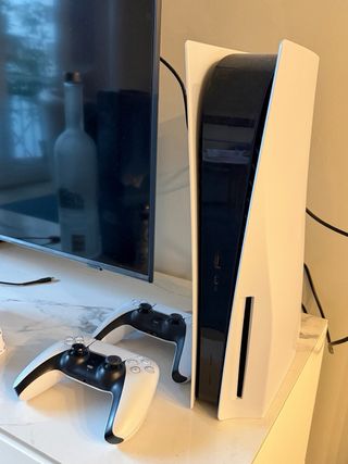 Consola PS5 Sony Blanca + 2 Mandos + 2 juegos