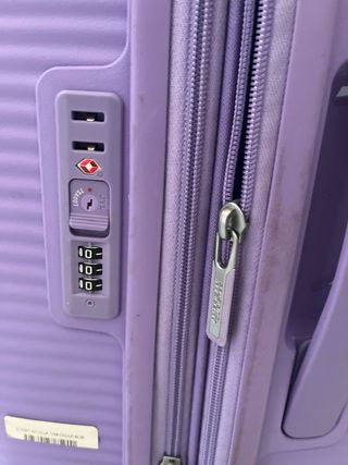 Maleta American Tourister Morada Ruedas
