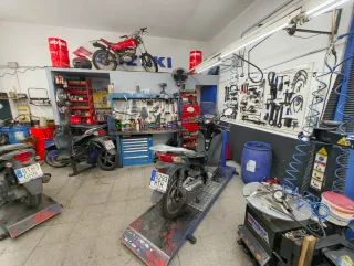 Traspaso taller de motos