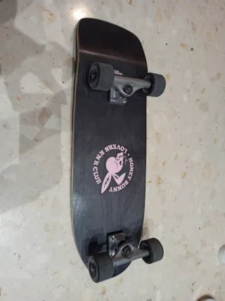 SurfSkate Wooddetail colaborando con Honey Bunny