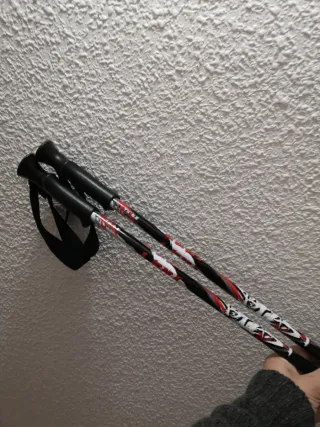 Esquís Atomic Redster 130cm + Bastones Leki 100cm