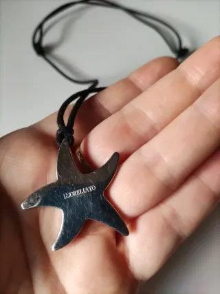 Colgante Estrella Negra y Plateada