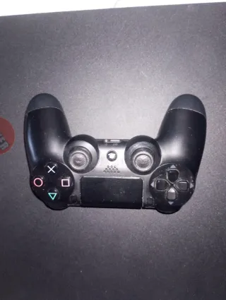 PS4 Pro 1TB Negra + 2 Mandos