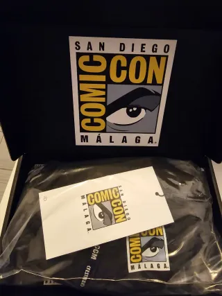 Riñonera Comic-Con Negra y Amarilla