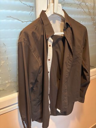 Camisa de hombre marrón
