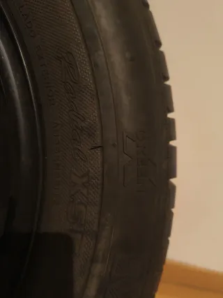 Neumático Michelin nuevo 195/65 R15 con llanta