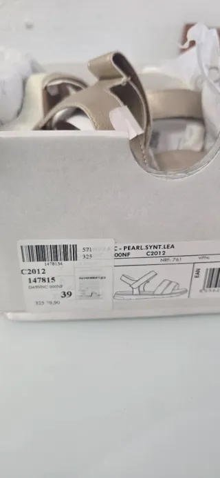 Sandalias Nuevas Geox Doradas