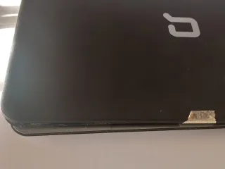 2 ordenadores Compaq y HP para piezas