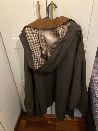 Capa Zara encerada nueva Talla M