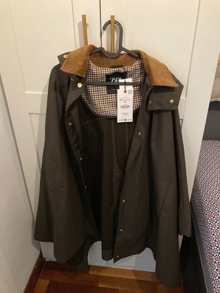 Capa Zara encerada nueva Talla M