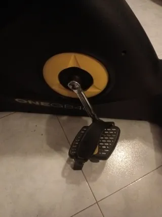 Bici Estática Reebok ONE GB40 rodamientos rotos