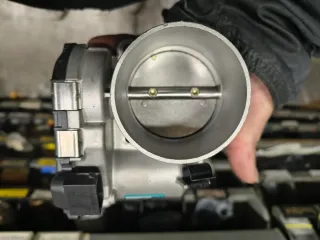 Alfa Romeo 147/156/166/GTV/Spider corpo farfallato