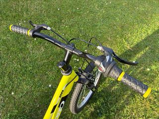 Bicicleta B-PRO 20”