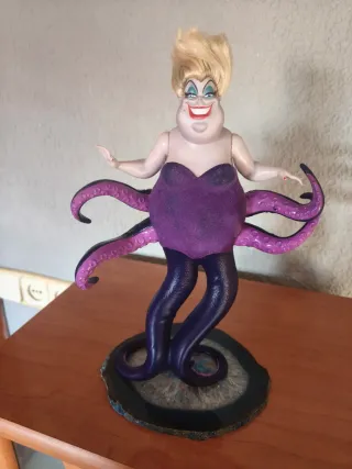 Muñeca Ursula Disney