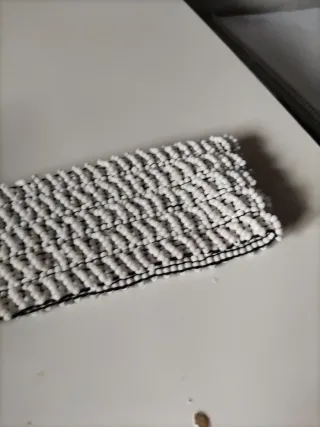 Cinturón de abalorios blanco y marrón