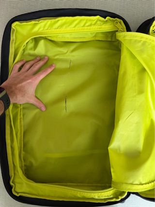 Maleta Cabina Eastpak Tranverz S Negra