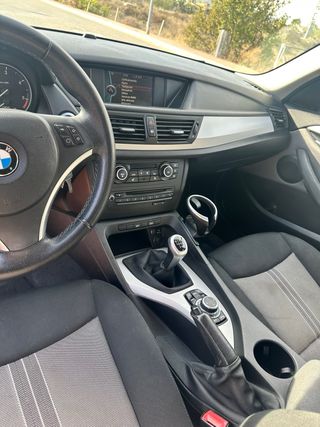 BMW X1 2011