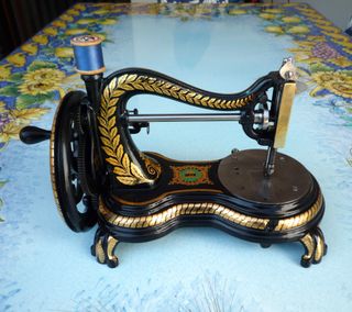 Macchina da cucire Jones antica 1880