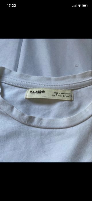 Conjunto: Camiseta, pantalón, zapatillas y bolso