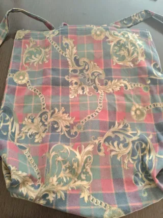 Bolso de tela hecho a mano