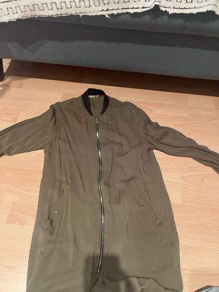 Chaqueta bomber larga verde