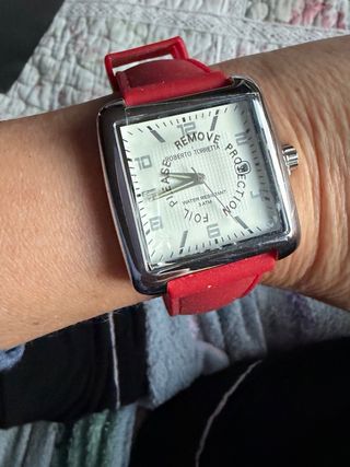 Reloj Roberto Torretta Rojo Nuevo