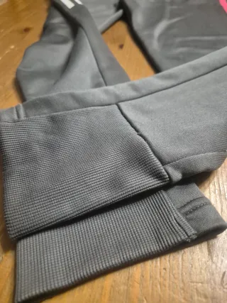 Chándal Real Madrid Adidas Gris y Rosa