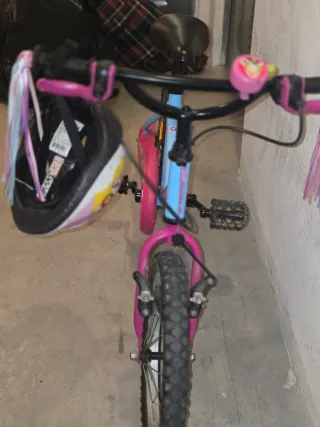 Bici 16 con casco infantil