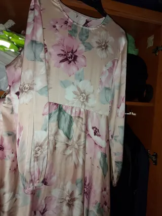 Vestido largo floral rosa