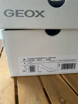 Zapatos Geox Negros con taco. Mujer Talla 38