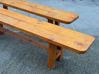 Banco de madera rústico