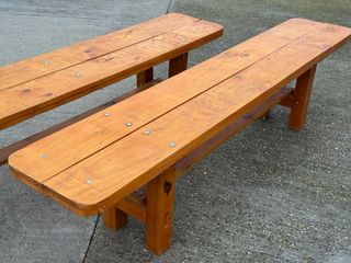 Banco de madera rústico