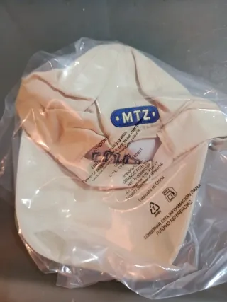 Gorra Manuel Turizo.