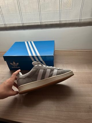 Zapatillas Adidas Grises Talla [41]