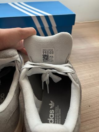 Zapatillas Adidas Grises Talla [41]