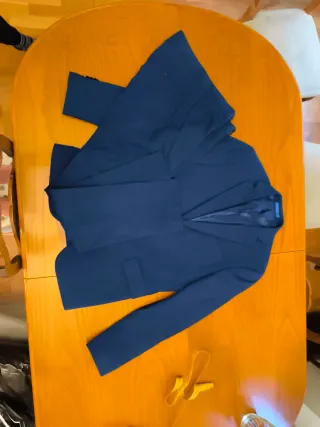 Traje azul marino