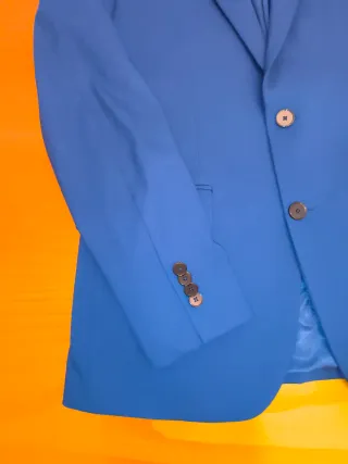 Traje azul marino