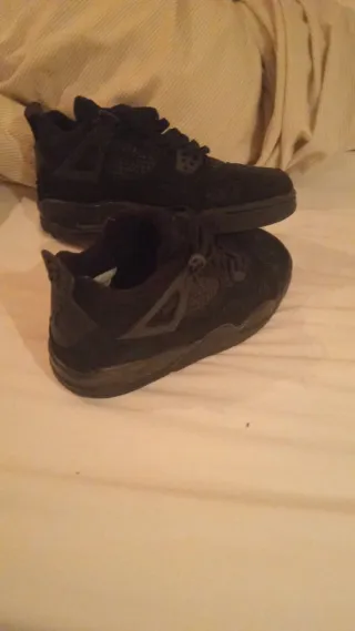 Jordan 4 Air Black Cat