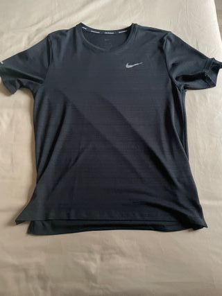 Camiseta Nike Running DRI-FIT Negra