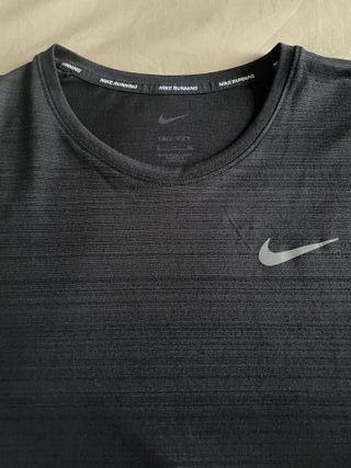 Camiseta Nike Running DRI-FIT Negra