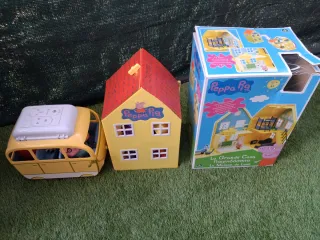 La Casa de Peppa Pig y caravana