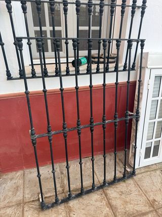 Conjunto ventana y rejas