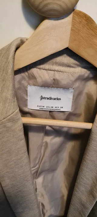 Americana slim fit beige Stradivarius Talla M