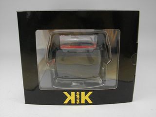 Maserati Ghibli Spider 1970 modello scala