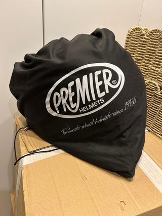 Casco Premier Integral Gráfico Negro/Plata. Talla