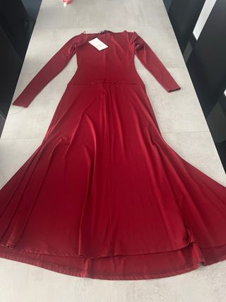Vestido rojo midi Zara